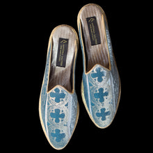 Carica l'immagine nel visualizzatore di Gallery, Pantuffe - Gotique