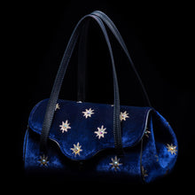 Load image into Gallery viewer, Demi - Venezia è